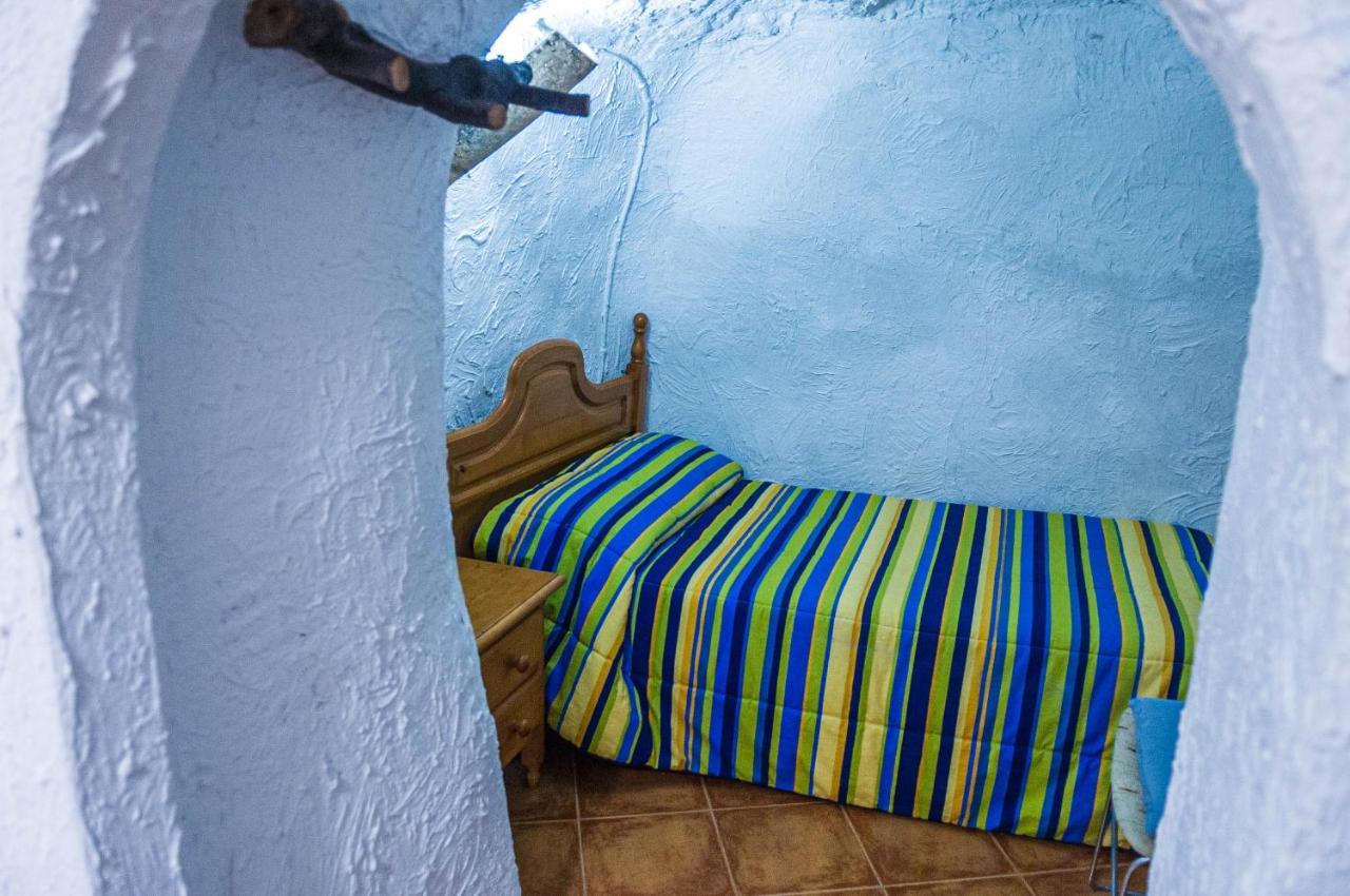 Casa Cueva Alegria Villa Valdeganga ภายนอก รูปภาพ